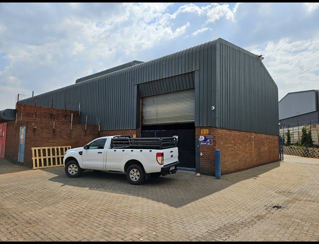 357M² WAREHOUSE TO LET IN JET PARK